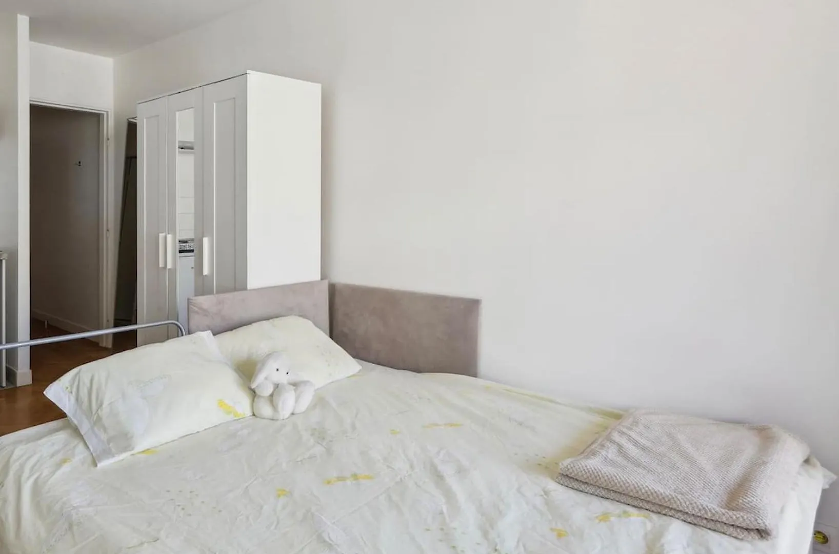 Studio 25M Independant Tour Eiffel Paris Apartment